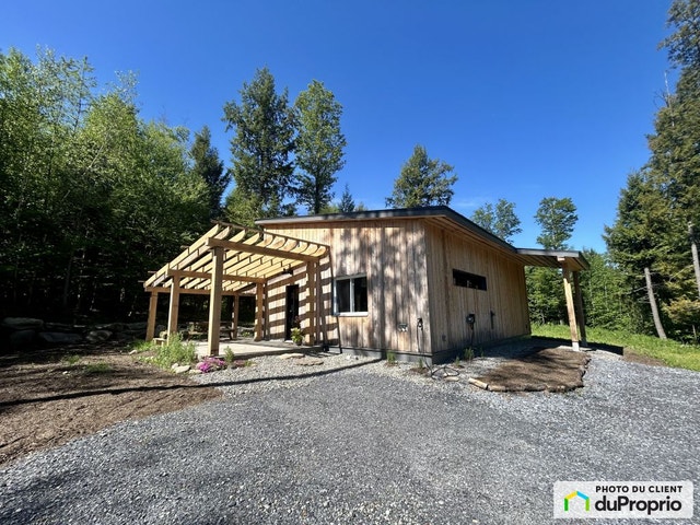 $665,000 - Cottage for sale in Abercorn — photo 2