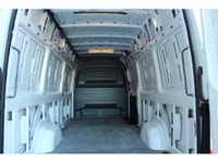 2021 MERCEDES SPRINTER 2500 -- 170 FULL SIZE -- HIGH ROOF -- ECONOMICAL DIESEL ENGINE !!! 3 SEATER!!... (image 9)