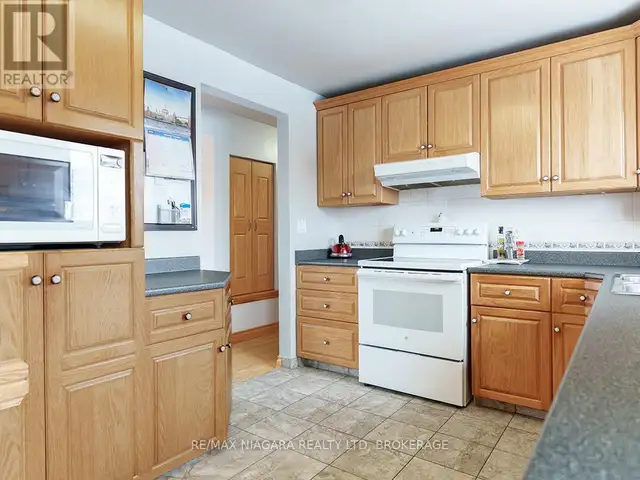251 CLARKE STREET Port Colborne (Killaly East), Ontario in Houses for Sale in St. Catharines - Image 7