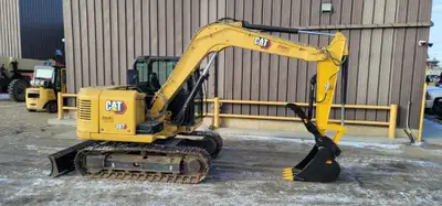 Arrow-West Equipment Ltd ENCLOSED CAB, AIR CONDITIONING & HEATER, RADIO, 92 INCH BLADE, HYDRAULIC TH...