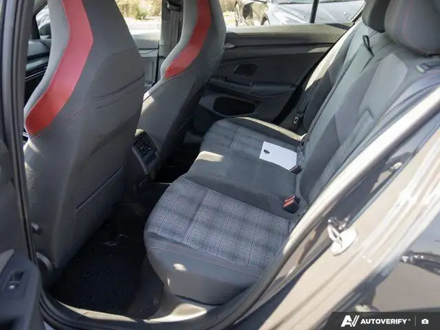 2023 Volkswagen Golf GTI Sunroof | One Owner | DSG in Cars & Trucks in Tricities/Pitt/Maple - Image 20