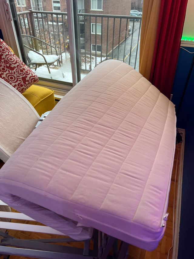 Causseuse lit in Couches & Futons in Laval / North Shore - Image 4