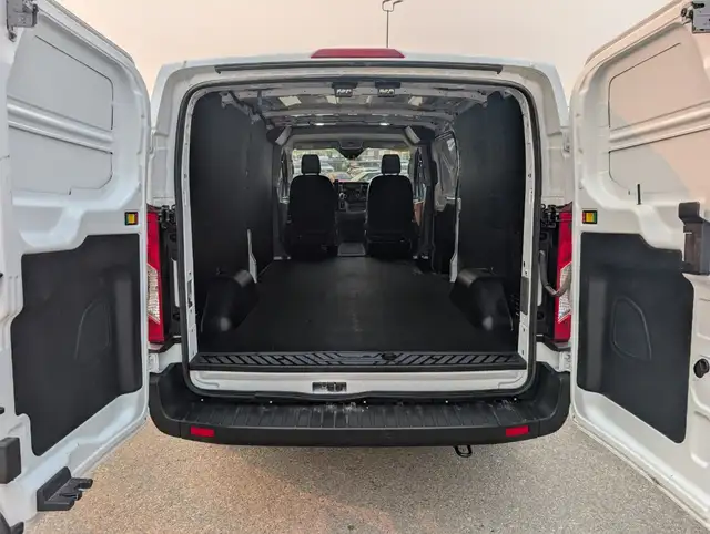 2025 Ford Transit Cargo Van552489526096056325