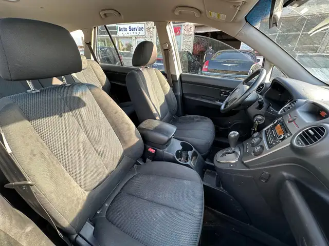 2011 Kia Rondo EX in Cars & Trucks in St. Catharines - Image 17