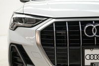 Get noticed in this gorgeous Glacier White SUV with contrasting Okapi Brown interior! Treat yourself... (image 2)