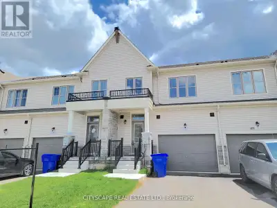 Welcome to 7 Fennell St in Southgate! This beautifully designed 3-bedroom, 3.5-bathroom townhouse of...