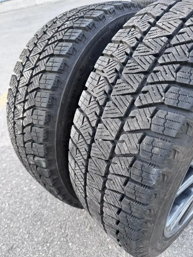 215/45/17 Acura ILX Honda Civic bridgestone winter tires 5x114.3 in Tires & Rims in City of Toronto - Image 5
