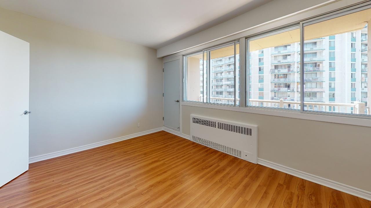 5550 Trent Ave — photo 2