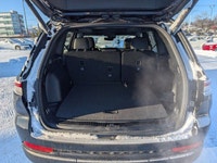 The New 2025 Jeep Grand Cherokee Limited blends sophisticated style with capable performance. Finish... (image 5)