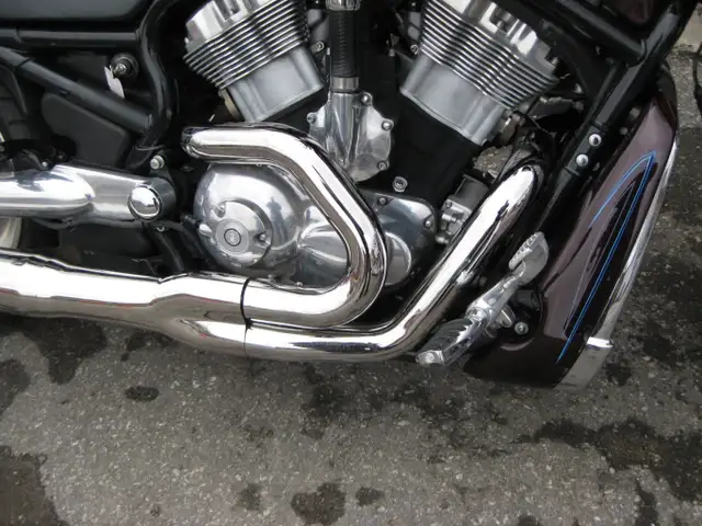 2005 Harley-Davidson VRSCB V-Rod in Street, Cruisers & Choppers in City of Toronto - Image 16