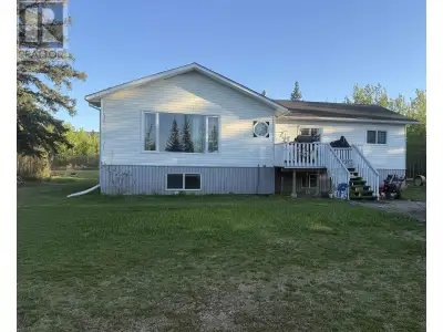 Beautiful views from this 5-bedroom, 2-bathroom home on 8.65 acres. Separate entrance to a potential...