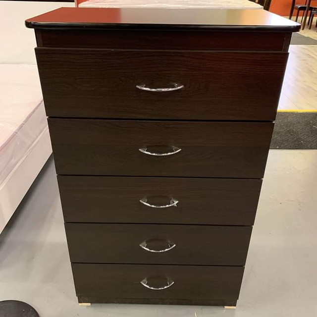 Modern 6 Drawer Tall Chest – Elegant Bedroom Storage in Dressers & Wardrobes in City of Toronto - Image 3