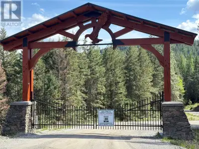 Escape to tranquility at Osprey Landing—a private, gated community in beautiful Wardner, BC. Just a...