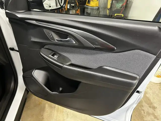 2023 CHEVROLET TRAIL BLAZER LT in Cars & Trucks in Owen Sound - Image 26