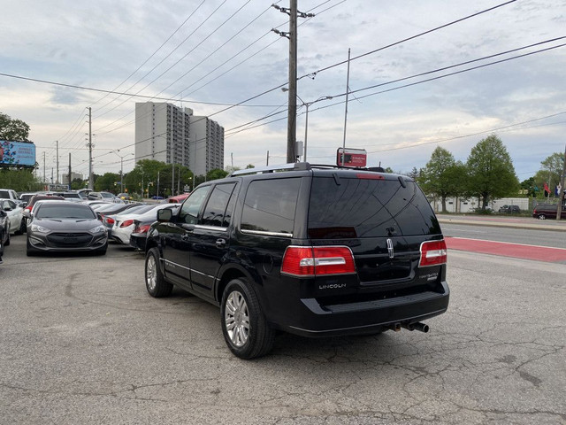 2013 Lincoln Navigator 4WD 4dr in Cars & Trucks in City of Toronto - Image 2