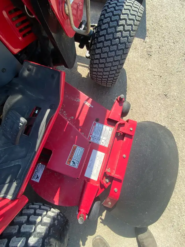 2017 Mahindra 22 HST in Farming Equipment in Winnipeg - Image 8