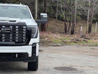 Turbocharged Diesel V8 6.6L Engine | Max Trailering Package | Advanced Tech Package with Heads-Up Di... (image 6)
