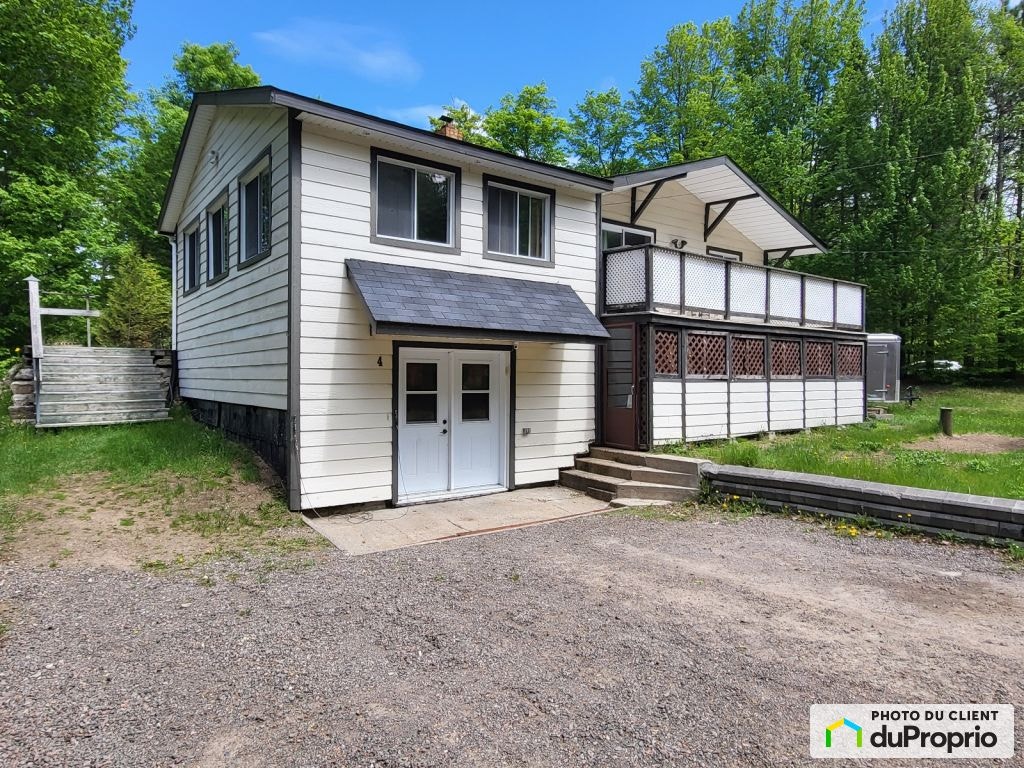 $395,000 - Country home for sale in Brownsburg-Chatham — photo 1