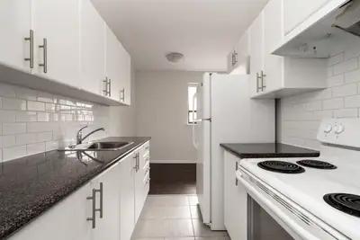One bedroom, Victoria Park and St Clair Ave E - ID 707