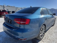 2015 VOKSWAGEN JETTA SE PKG ONLY 100,423KM 5 SPEED MANUAL GORGEOUS ONLY $210.88 BI WEEKLY WITH $0 DO... (image 5)