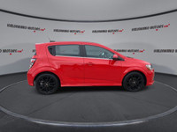 Tires P205/55R16,Wheels 16 (40.6 cm) aluminum (Replaced with (RS7) 17 painted aluminum wheels when a... (image 8)