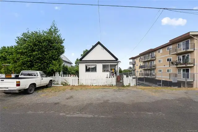 R14 Zoning & Outstanding Redevelopment Potential - 2 Bed Home
