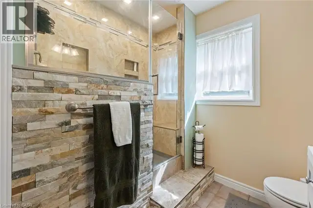 1652 OLD HIGHWAY 24 Waterford, Ontario in Houses for Sale in Norfolk County - Image 25