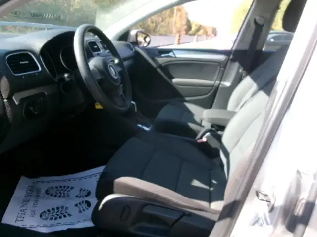 2012 Volkswagen Golf 2.5 in Cars & Trucks in Muskoka - Image 11