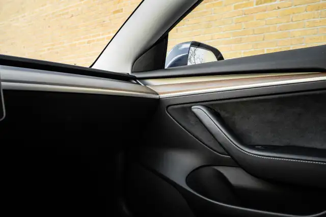 2021 Tesla Model 3 Long Range4397320587293593615
