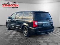 Welome to Zinkon Motors. WE HAVE OVER 20 MINIVANS IN STOCK, GIVING YOU THE FREEDOM TO CHOOSE THE RIG... (image 2)
