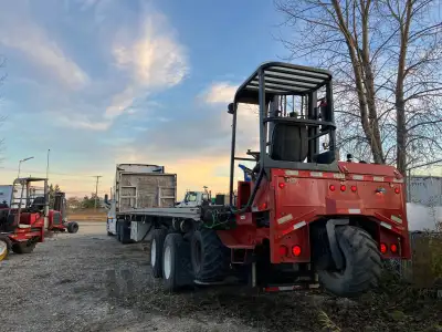 2009 Thruway 43' Trailer with choice of Forklift. 3 Moffett models and 2005 Princeton PB50. starting...