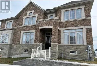 Beautiful 2 Bedroom And 1 Bathroom Basement Apartment. Prime Location Of Pickering Neighbourhood, La...
