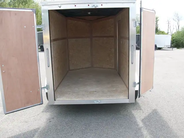 2025 Weberlane CARGO 6' X 10' V-NOSE 1 ESSIEU 3 PORTES CONTRACTE in Cargo & Utility Trailers in Laval / North Shore - Image 10