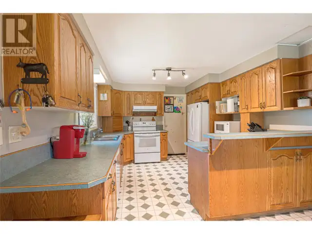 9982 97B Highway Enderby, British Columbia in Land for Sale in Vernon - Image 23