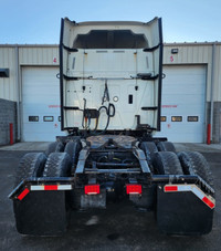 Ryder Stock ID: 242636 Transmission Type/Speed: AUTO 16 Engine: DIESEL A26'17 450/1700 Horse Power:... (image 6)