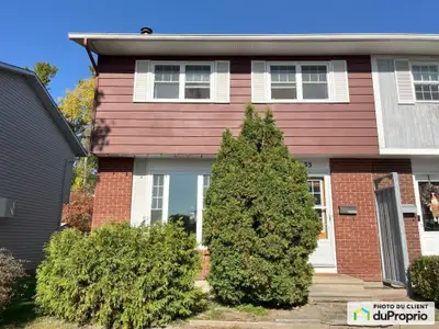 Opportunité rare à quelques pas du Vieux Aylmer! Magnifique maison en rangée, unité de bout, entière...