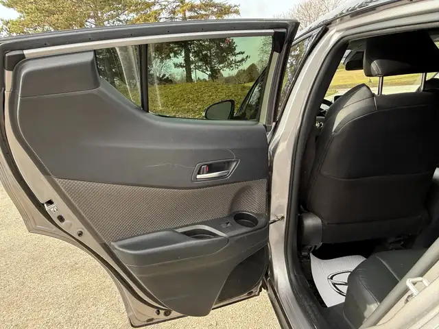 2020 Toyota C-HR Limited LIMITED| NO ACCIDENTS| LOW KM in Cars & Trucks in Markham / York Region - Image 34