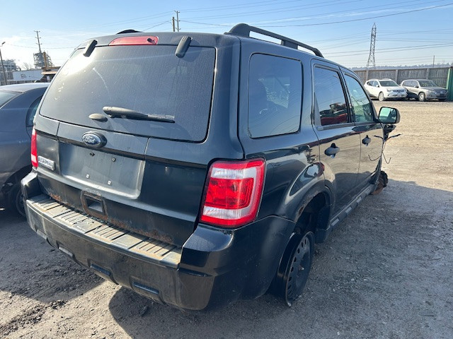 2011 FORD ESCAPE  just in for parts at Pic N Save! in Auto Body Parts in Hamilton - Image 3