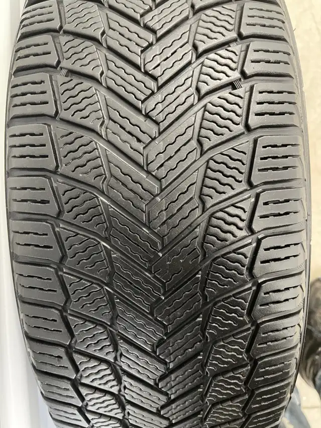 Pair2️⃣:  235/65 R17 108T  XL  Michelin X-Ice Snow SUV. in Tires & Rims in Mississauga / Peel Region - Image 7
