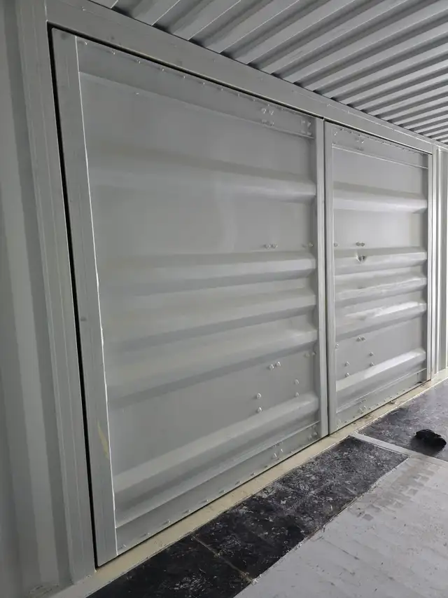 Extra Wide doors 13ft x 2 / New 40' Shipping Container for Sale in Storage Containers in Winnipeg - Image 4