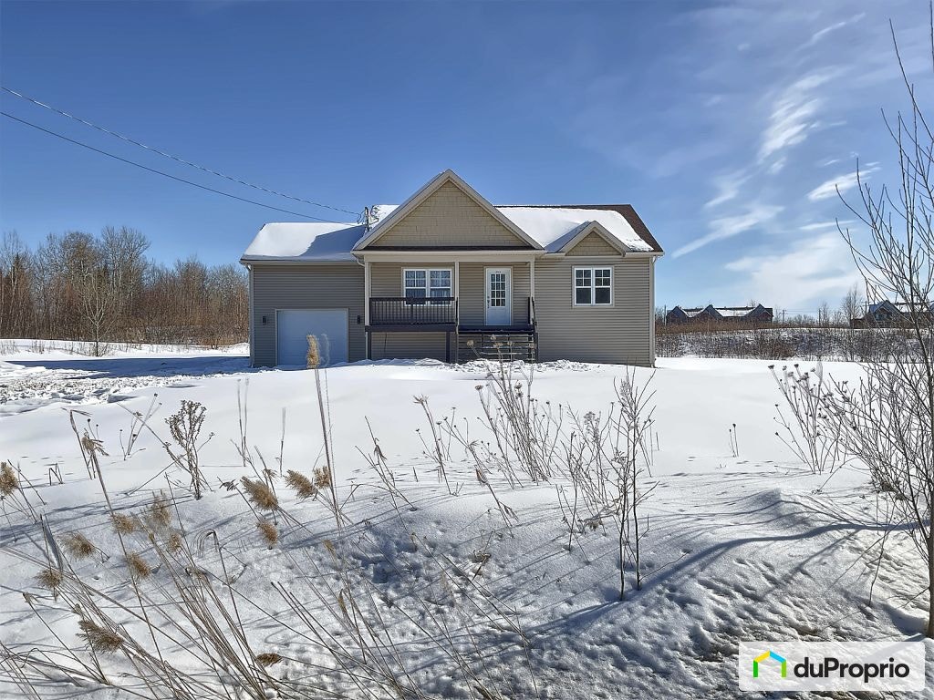 $594,999 - Bungalow for sale in Sherbrooke (Rock Forest) — photo 1