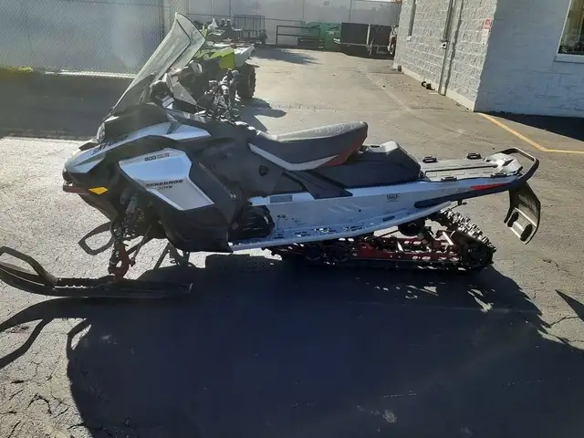 2024 SKI DOO RENEGADE X RS 900 ACE TURBO R (FINANCING AVAILABLE) in Snowmobiles in Strathcona County - Image 5