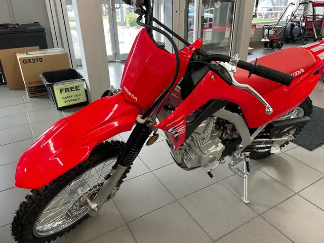 2026 Honda CRF125F in Dirt Bikes & Motocross in Kitchener / Waterloo - Image 6