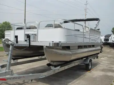 WICKED DEAL ON THIS BRAND NEW AND ON SALE-2026 MONTEGO BAY 18' FISH AND CRUISE, 2 COLORS IN STOCK TO...