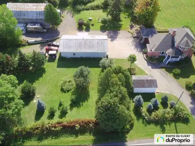 FERMETTE OU DOMAINE Si vous êtes à la recherche d'une propriété exceptionnelle, d'espaces d'entrepos...