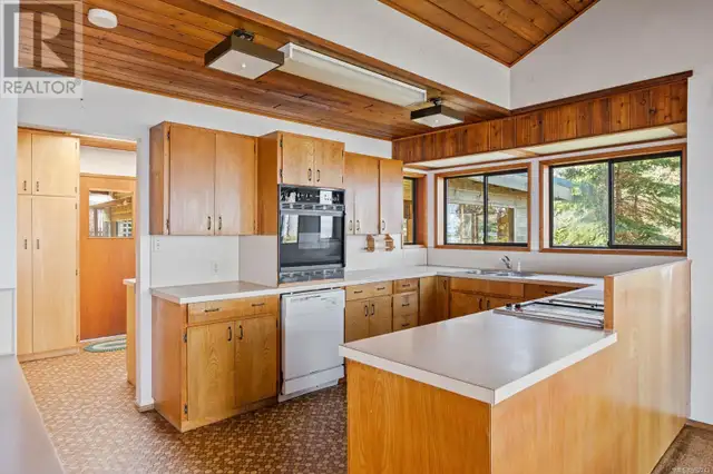 6055 MacLean Rd Hornby Island, British Columbia in Houses for Sale in Parksville / Qualicum Beach - Image 19