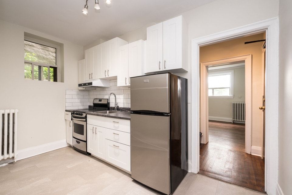 Renovated one bedroom, Roncesvalles and Queensway ID 478 Long Term Rentals City of Toronto