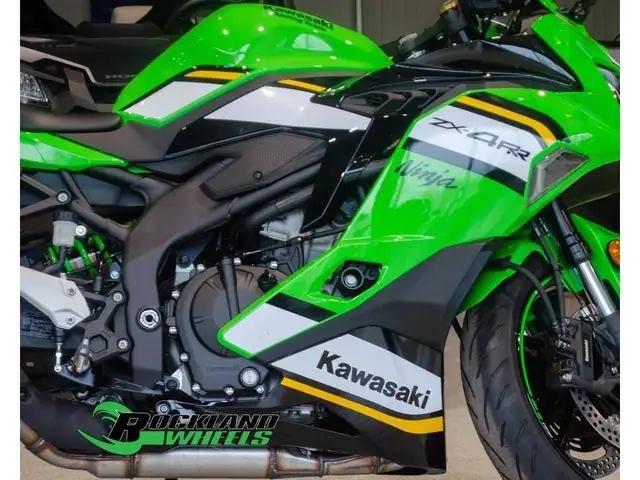 2025 Kawasaki NINJA ZX-4RR KRT in Sport Bikes in Ottawa - Image 9