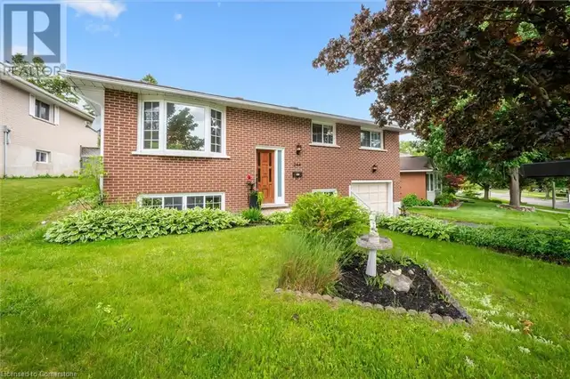 244 WESTWOOD Drive Kitchener, Ontario in Houses for Sale in Kitchener / Waterloo - Image 5