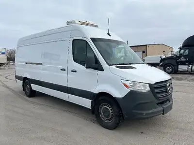 2020 Mercedes Benz SPRINTER 2020 MERCEDES BENZ SPRINTER;Light Duty Trucks - VAN-REEFER Penske Locati...